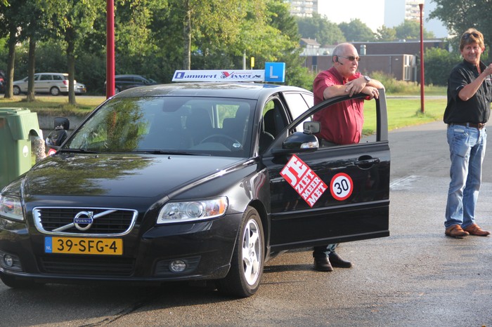 Voertuig voor rijles bij Lammert Visser