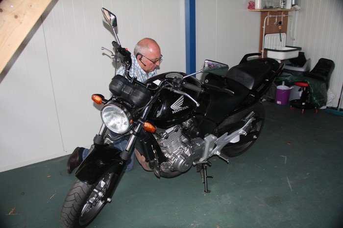 Lesauto en lesmateriaal van Lammert Visser
